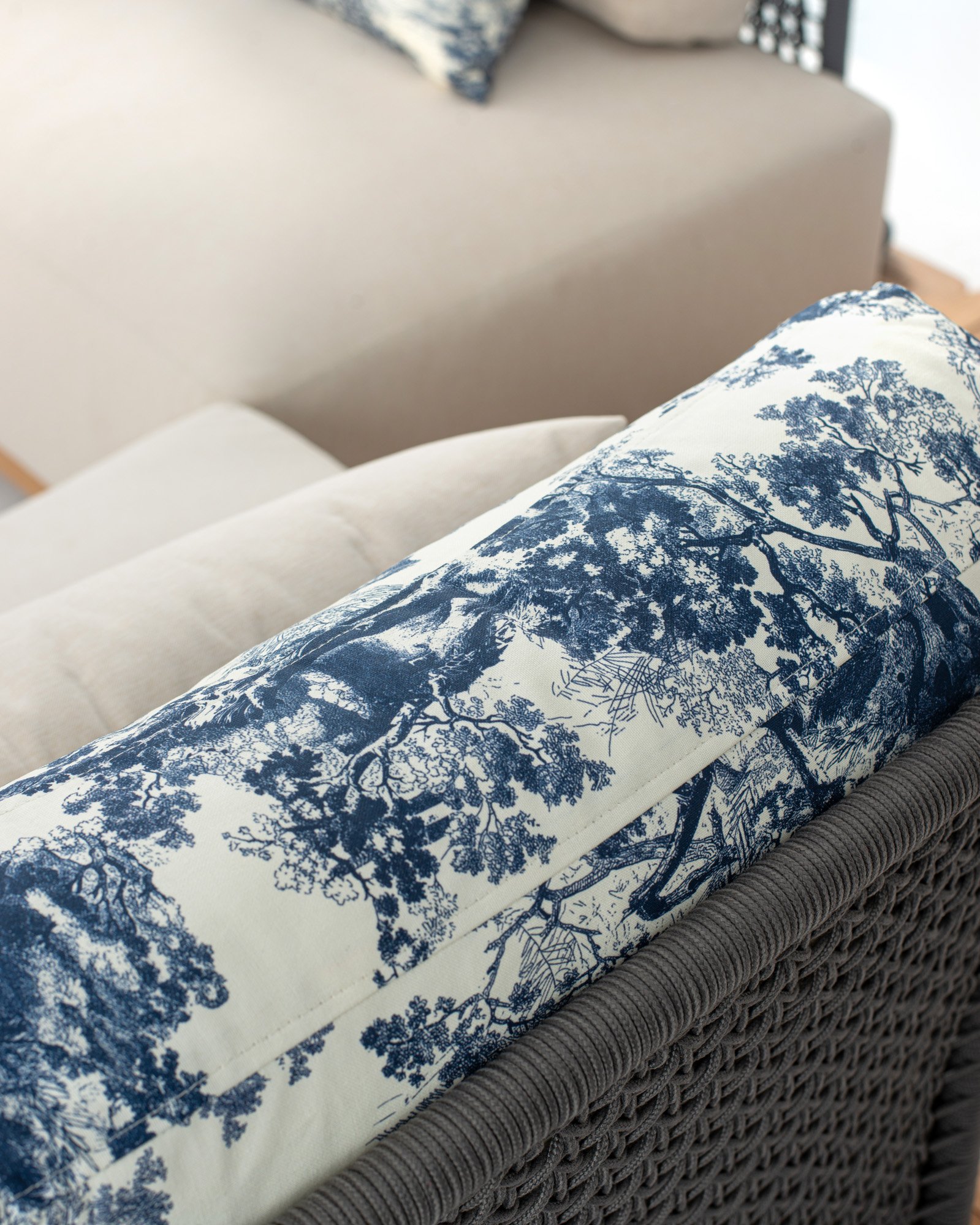 OASIS Modular Sofa Thumbnail